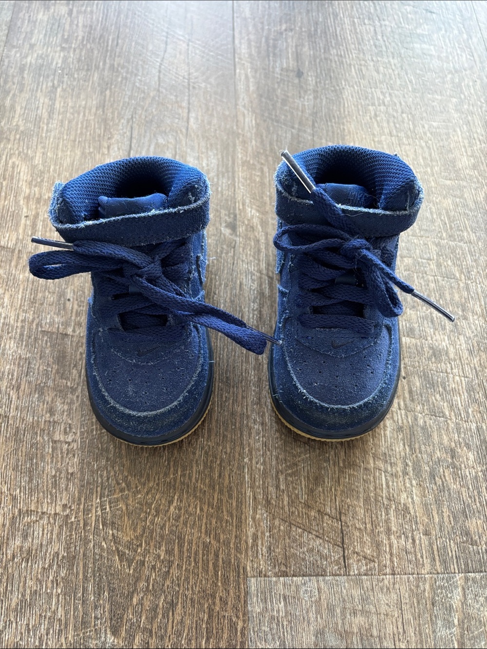 Nike Kids Navy High-Top Sneakers